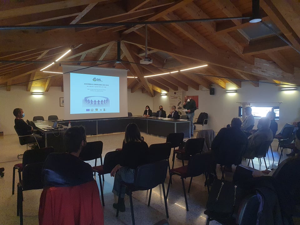 L’ASSEMBLEA DEI SOCI DEL GAL MONTAGNA VICENTINA